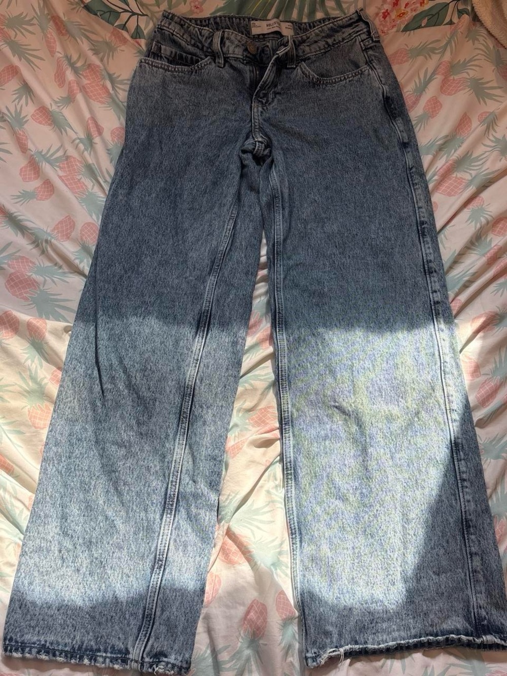 Light Wash Wide Leg Low rise hollister Jeans